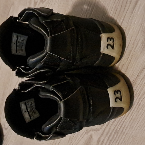 Jordan's - Picture 2 of 8